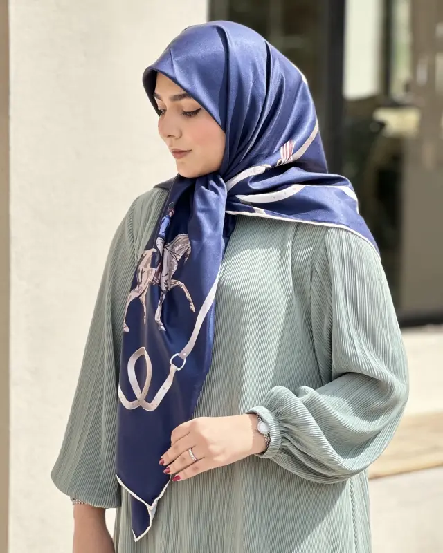 روسری ابریشمی طرح اسب